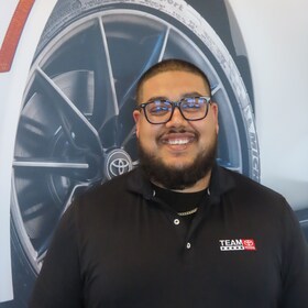 Staff member Alex Martinez from ID_725d1e50c42a