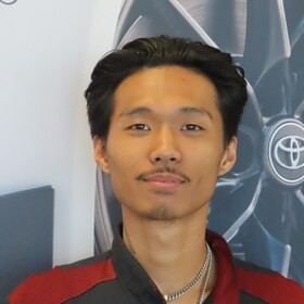 Staff member Jae Lee from ID_725d1e50c42a