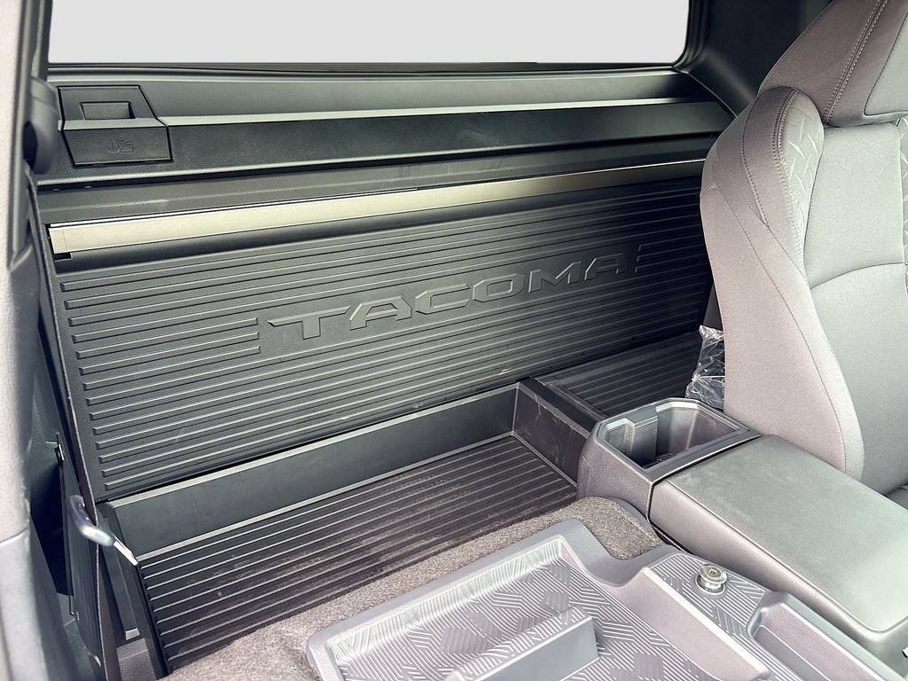 2026 Toyota Tacoma SR5 - Photo 20