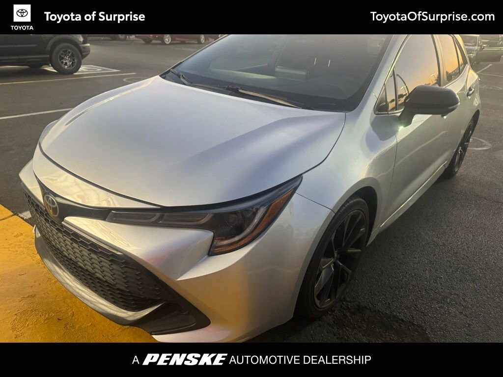Used 2022 Toyota Corolla Hatchback SE Nightshade Edition Hatchback