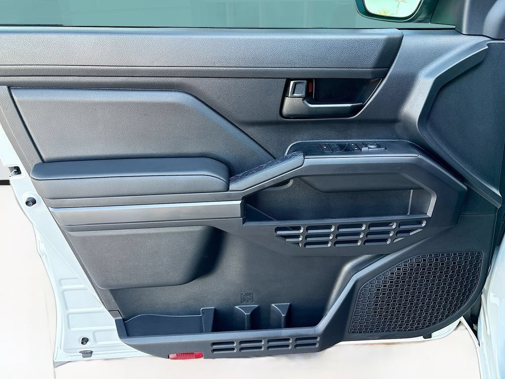 2026 Toyota Tacoma SR5 - Photo 22