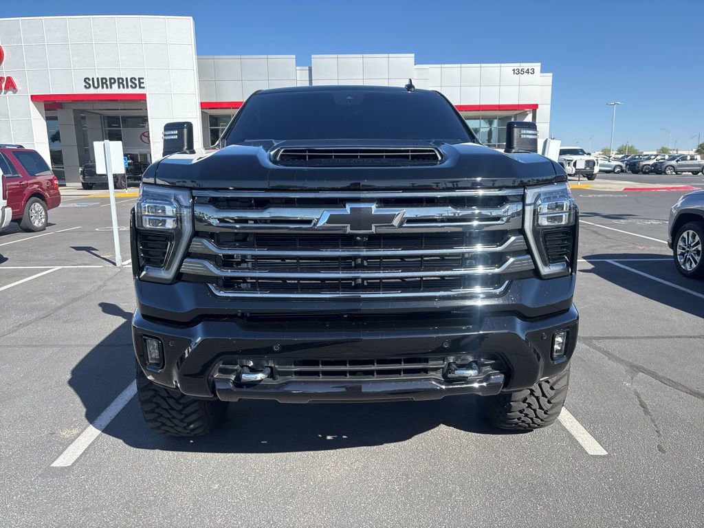 2024 Chevrolet Silverado 3500HD High Country photo 2