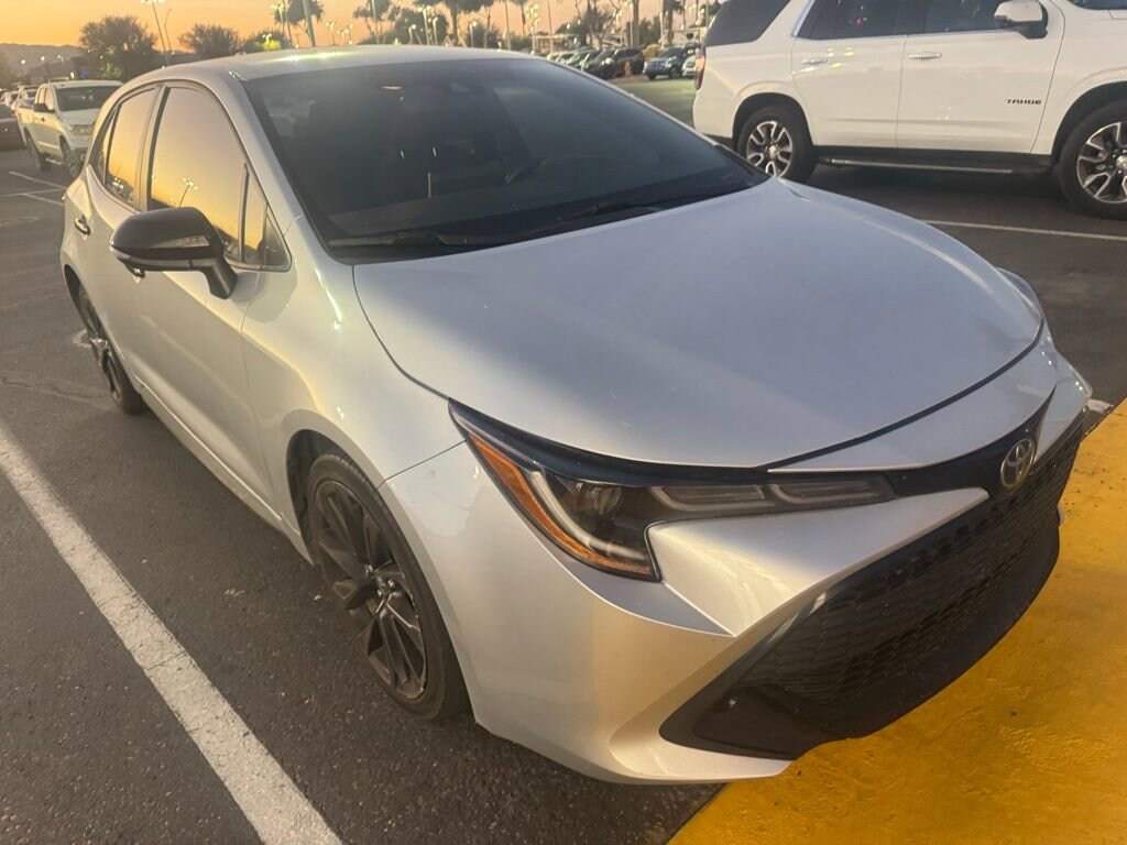 Used 2022 Toyota Corolla Hatchback SE Nightshade Edition Hatchback