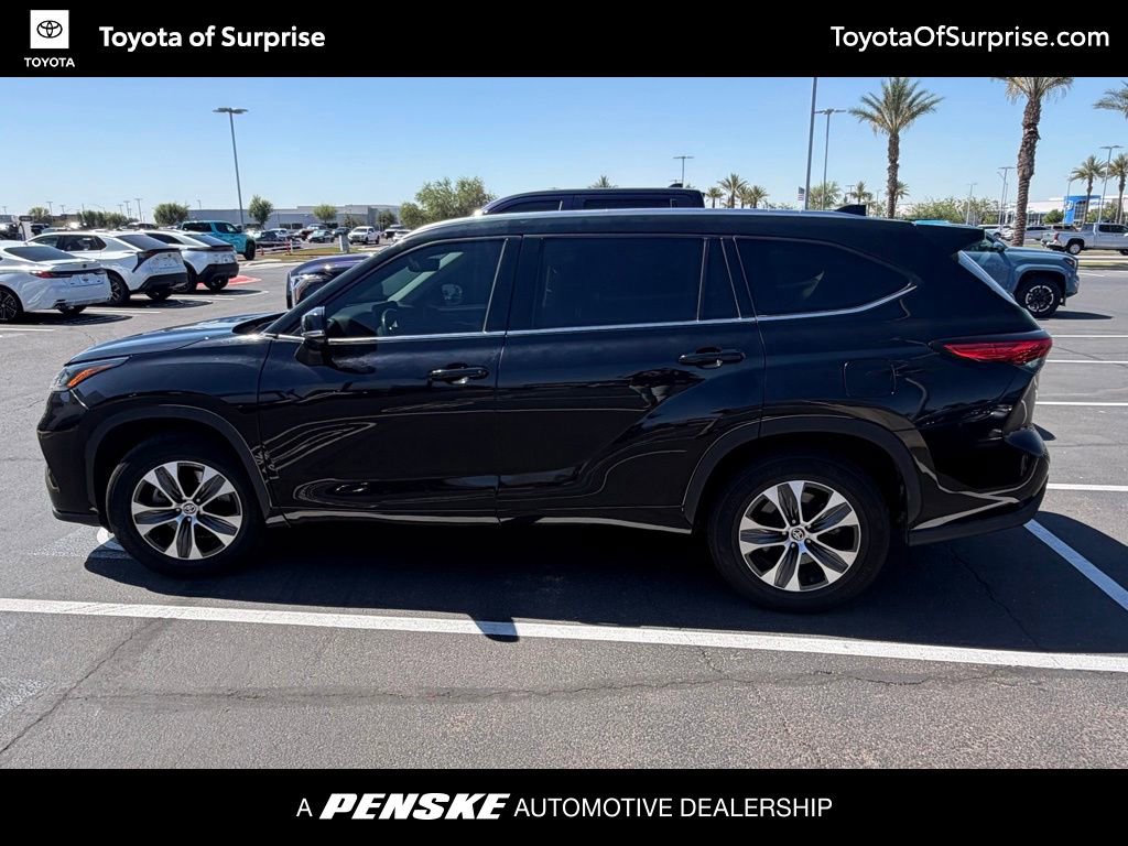 2021 Toyota Highlander XLE 4x2 V6's photo