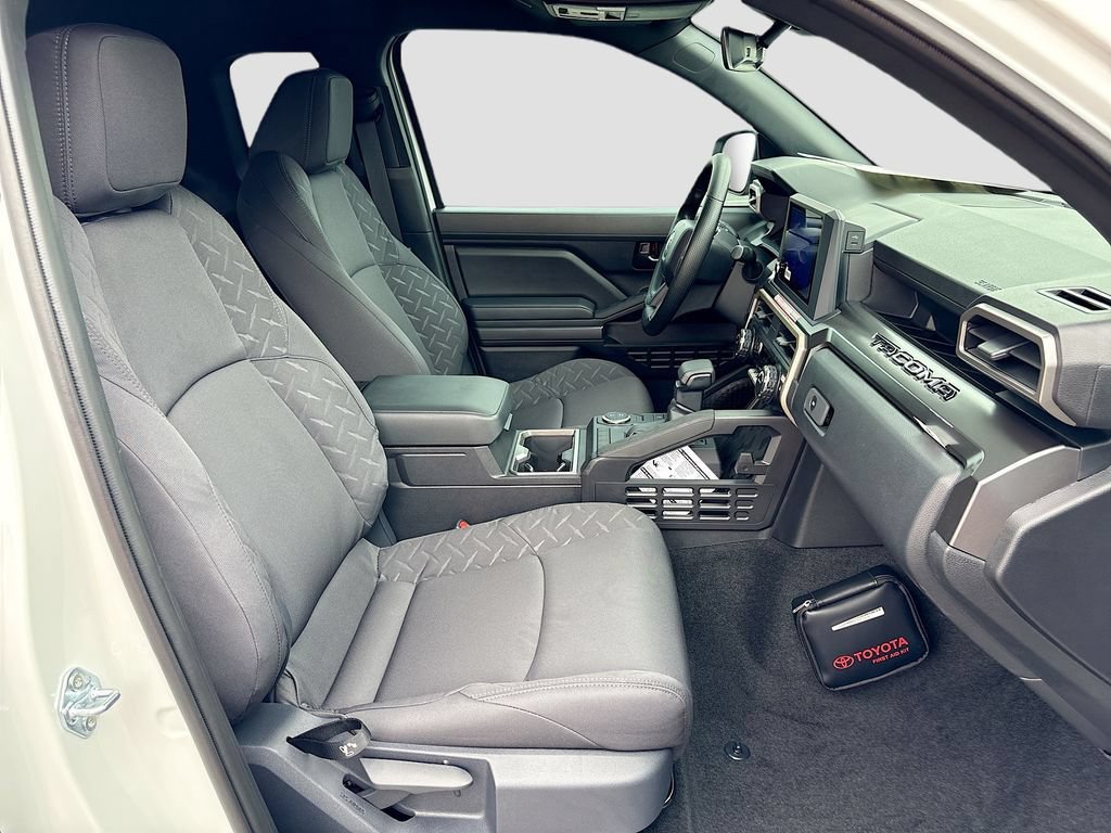 2026 Toyota Tacoma SR5 - Photo 19