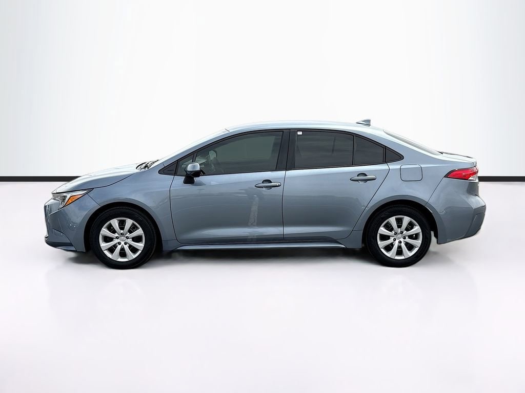 2025 Toyota Corolla LE - Photo 8