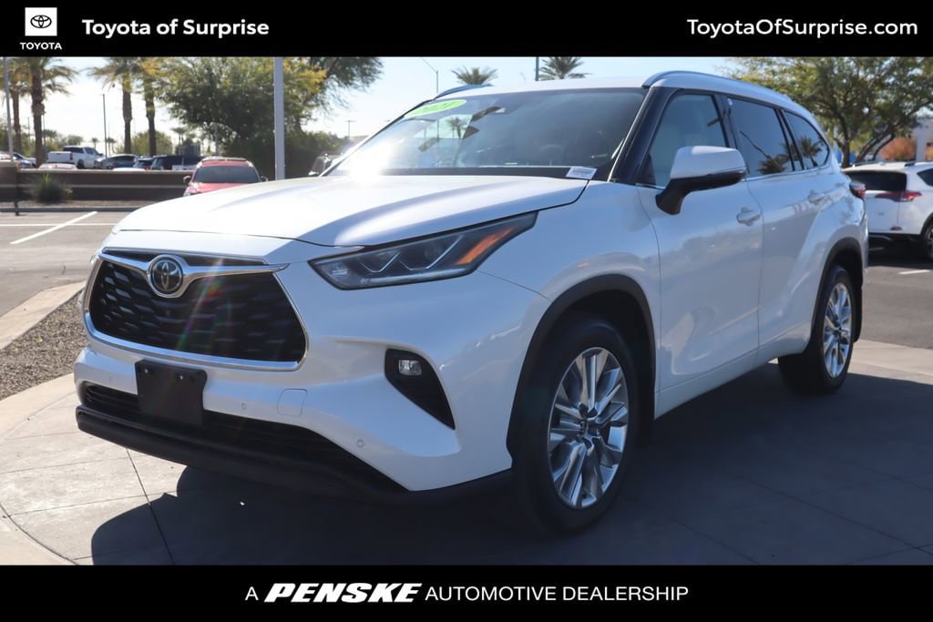 2021 Toyota Highlander Limited's photo