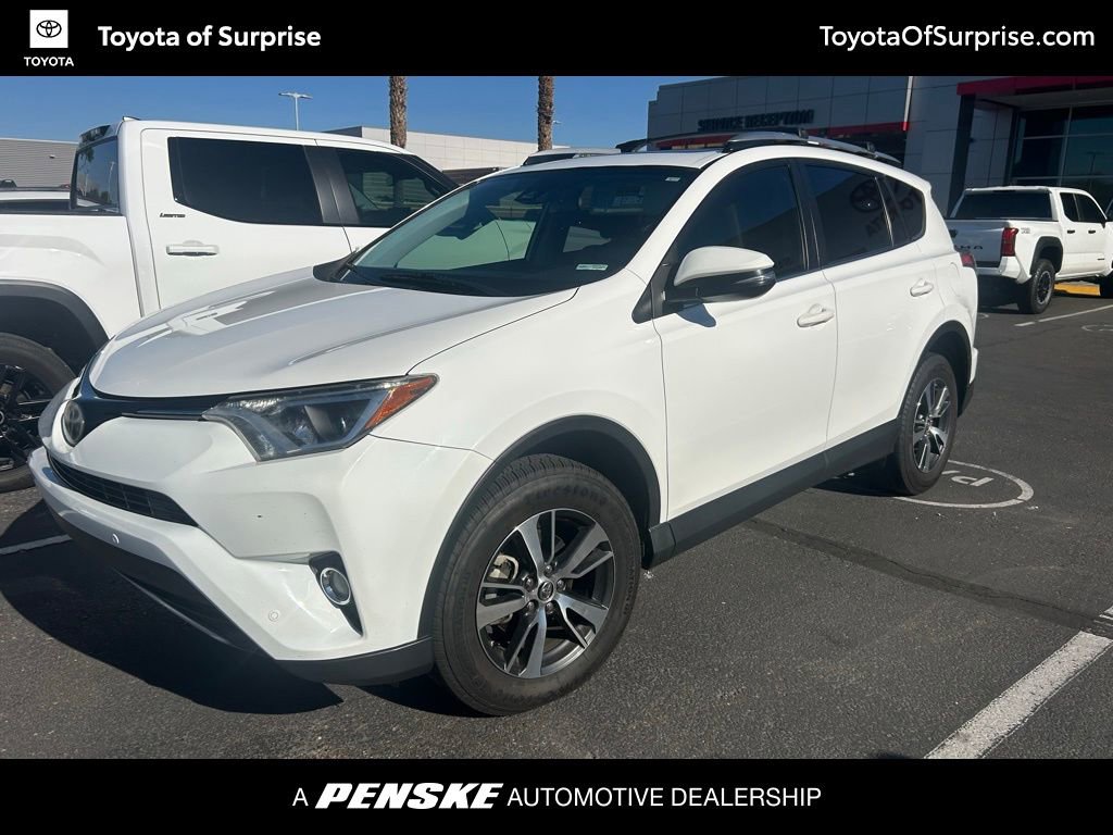 2017 Toyota RAV4 XLE's photo