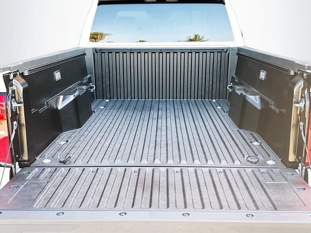 2026 Toyota Tacoma SR5 - Photo 24