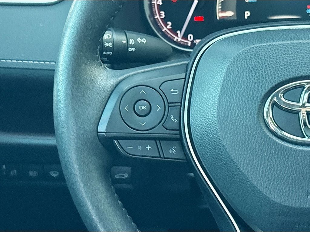 2022 Toyota RAV4 Limited - Photo 11