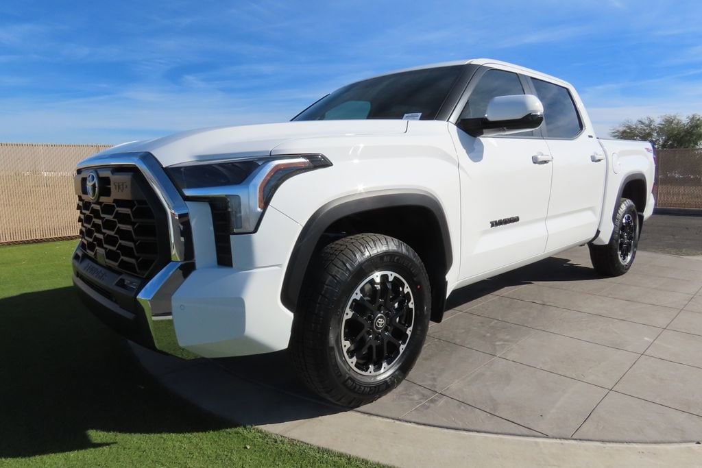 2026 Toyota Tundra SR5 CREWMAX 5.5 