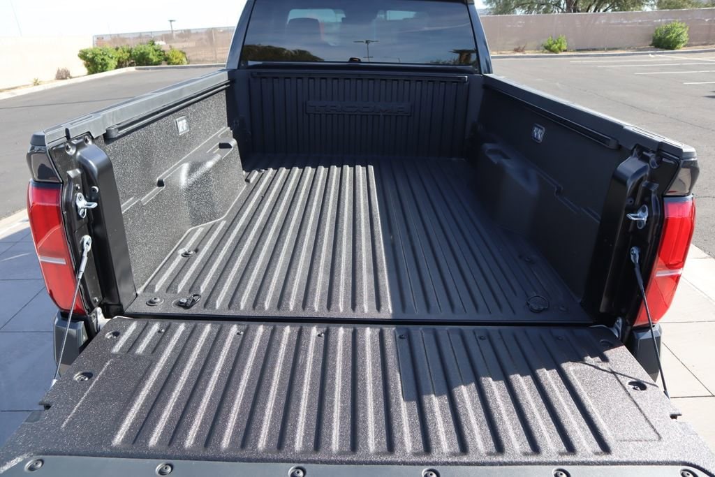 2026 Toyota Tacoma SR5 - Photo 23