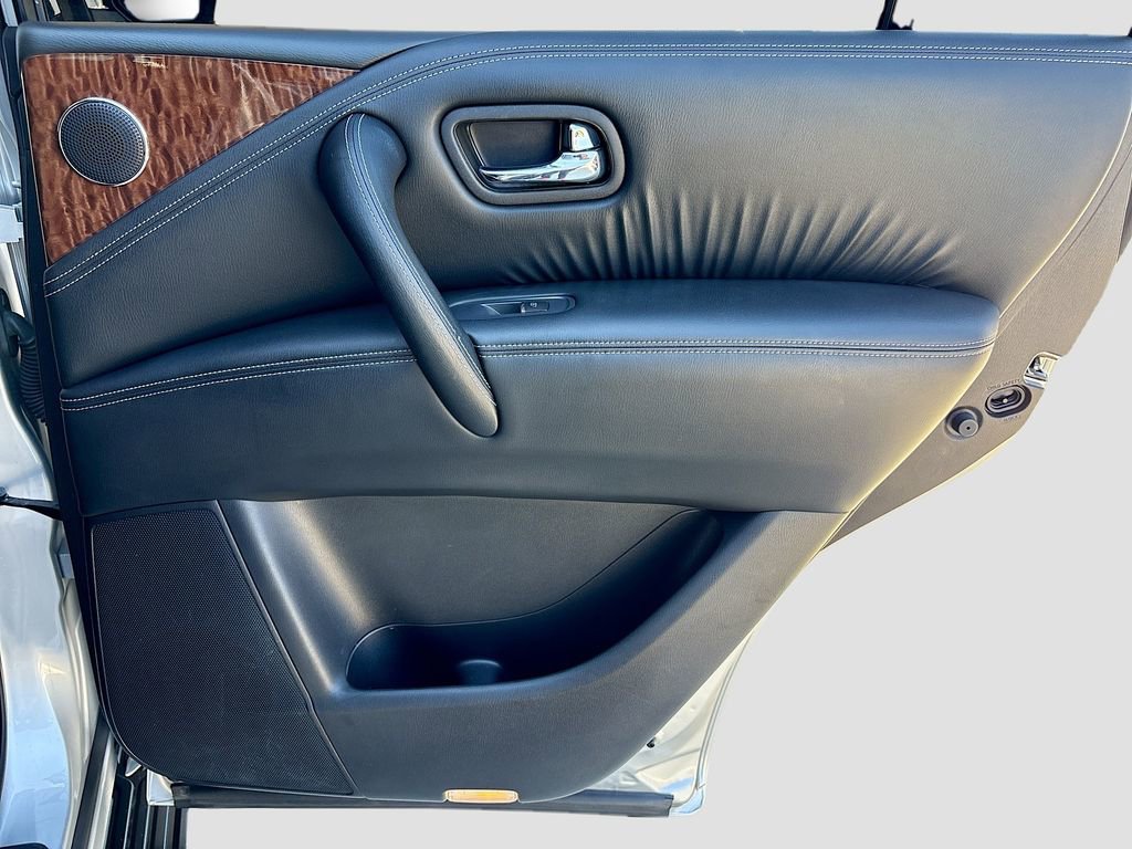 2017 Nissan Armada Platinum - Photo 28