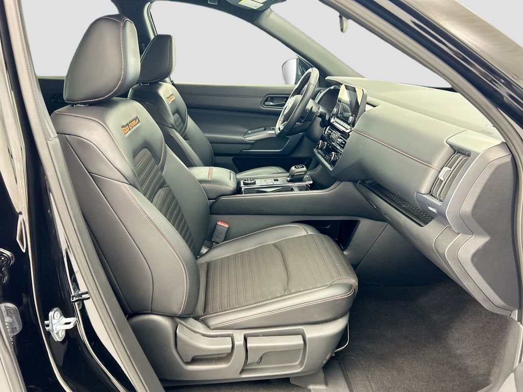 2025 Nissan Pathfinder Rock Creek - Photo 18