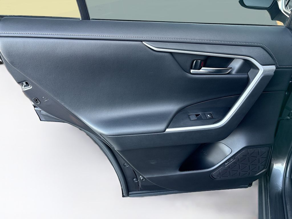 2022 Toyota RAV4 Limited - Photo 26