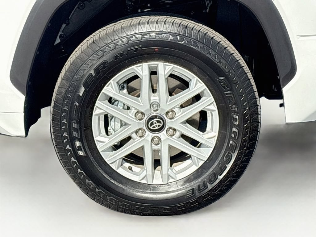 2026 Toyota Tundra SR5 - Photo 29
