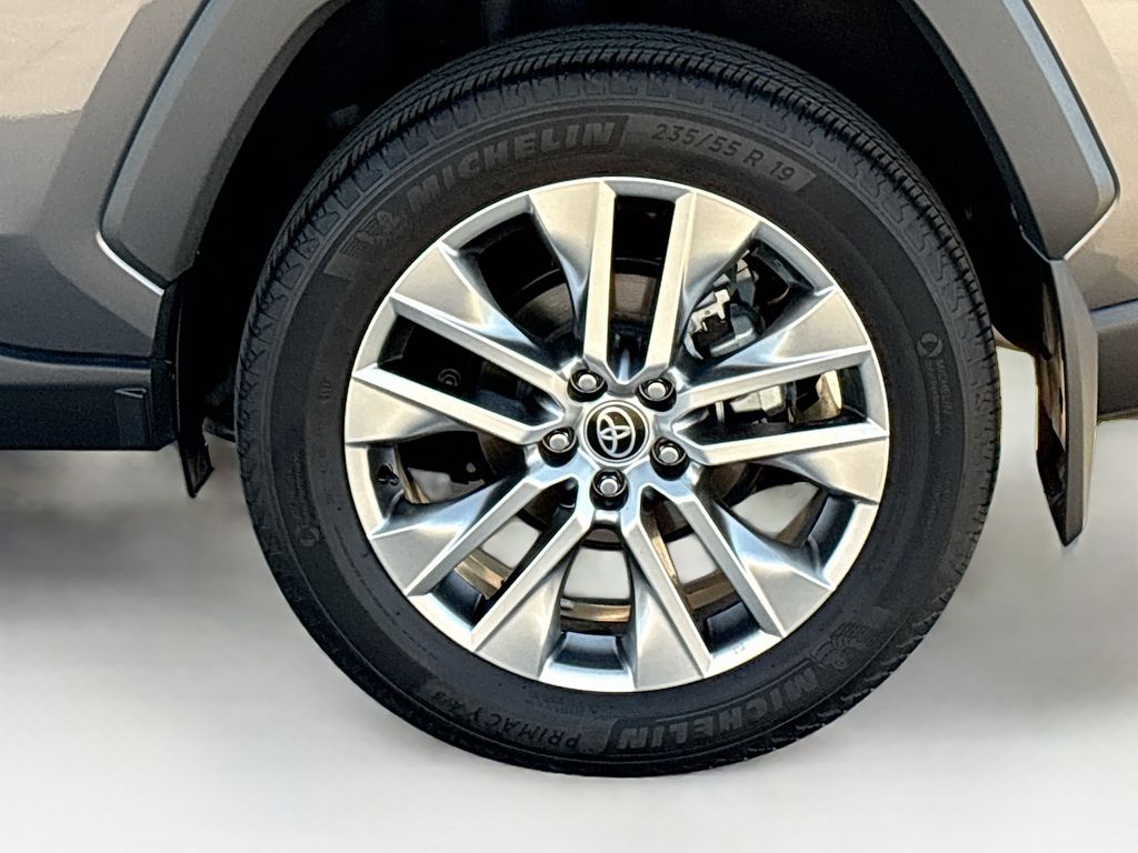 2022 Toyota RAV4 Limited - Photo 31