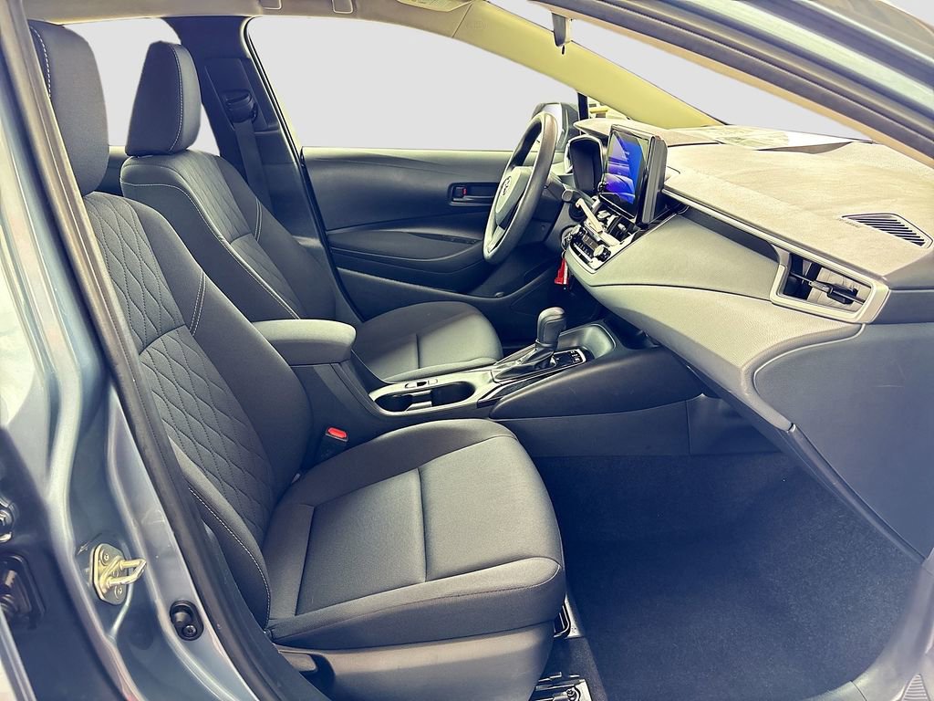 2025 Toyota Corolla LE - Photo 19