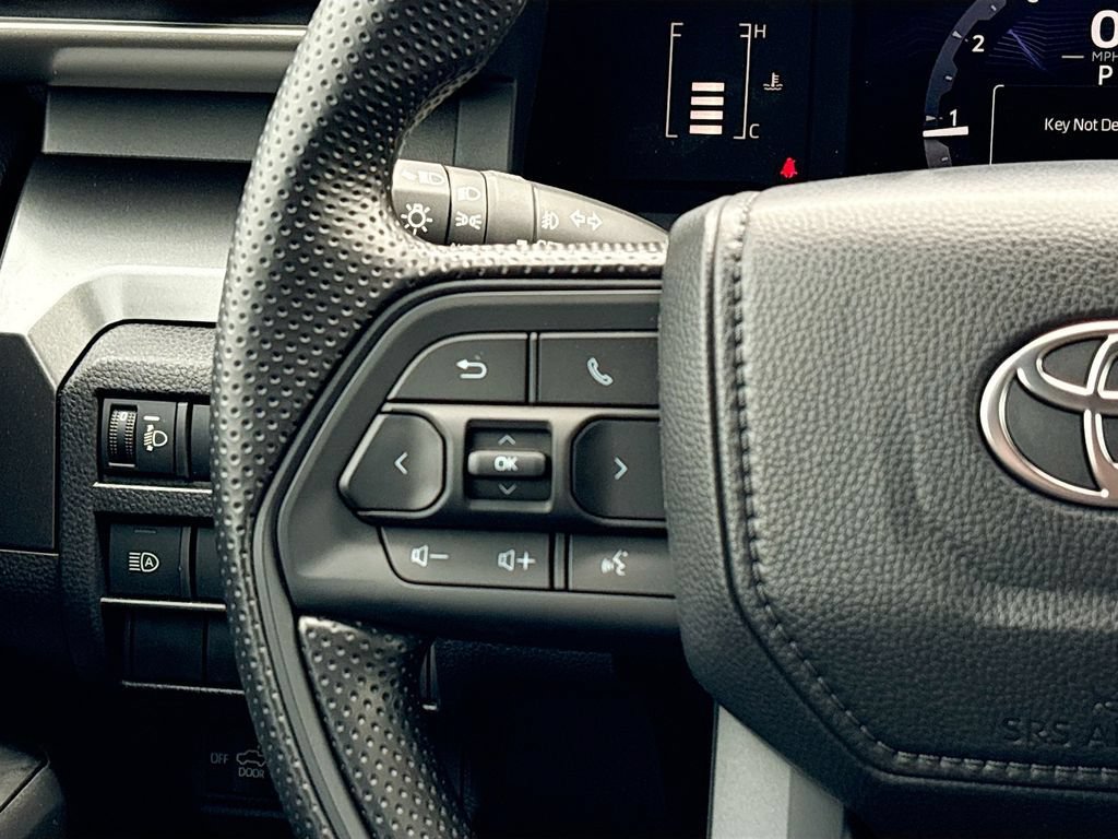 2026 Toyota Tacoma SR5 - Photo 11