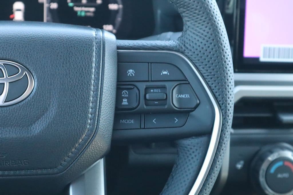 2025 Toyota Tacoma TRD Off Road - Photo 12