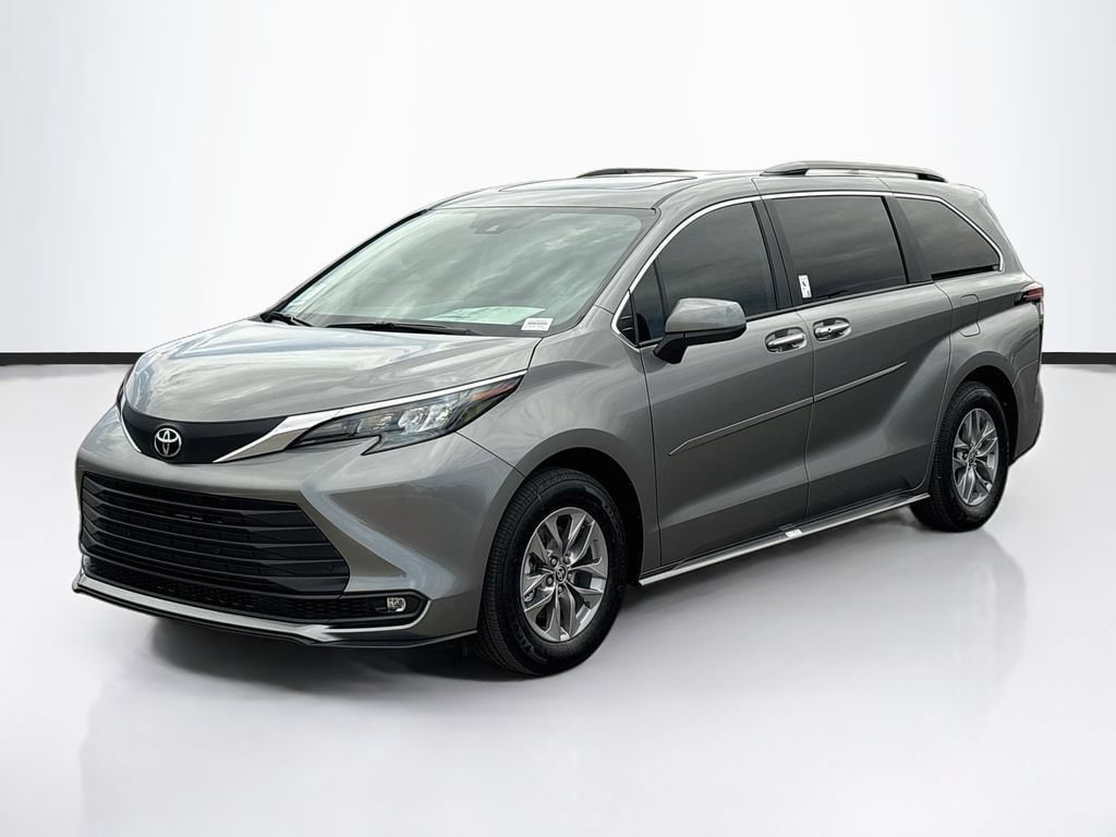 New 2026 Toyota Sienna XLE 7 PASSENGER