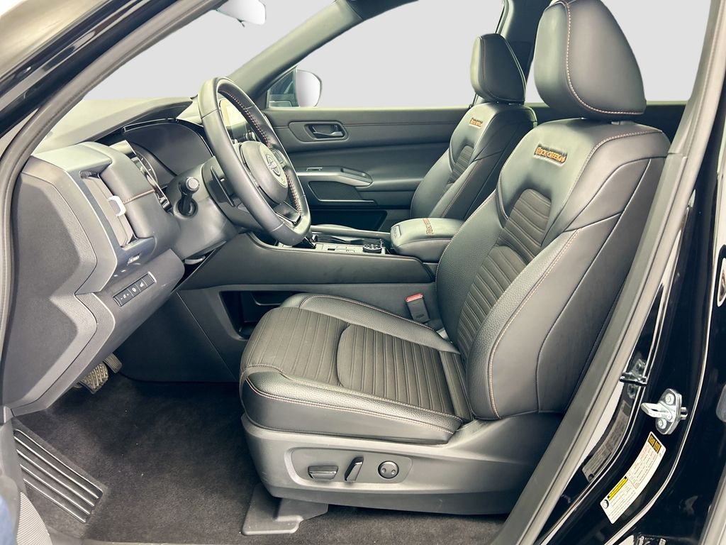 2025 Nissan Pathfinder Rock Creek - Photo 17