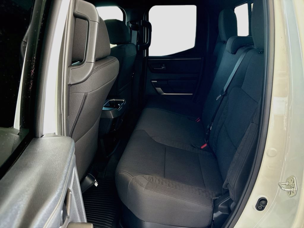 2026 Toyota Tundra SR5 - Photo 20