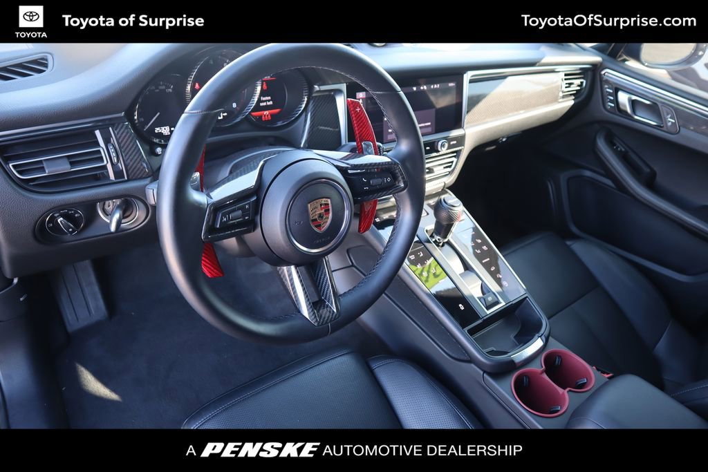 2024 Porsche Macan Base's photo