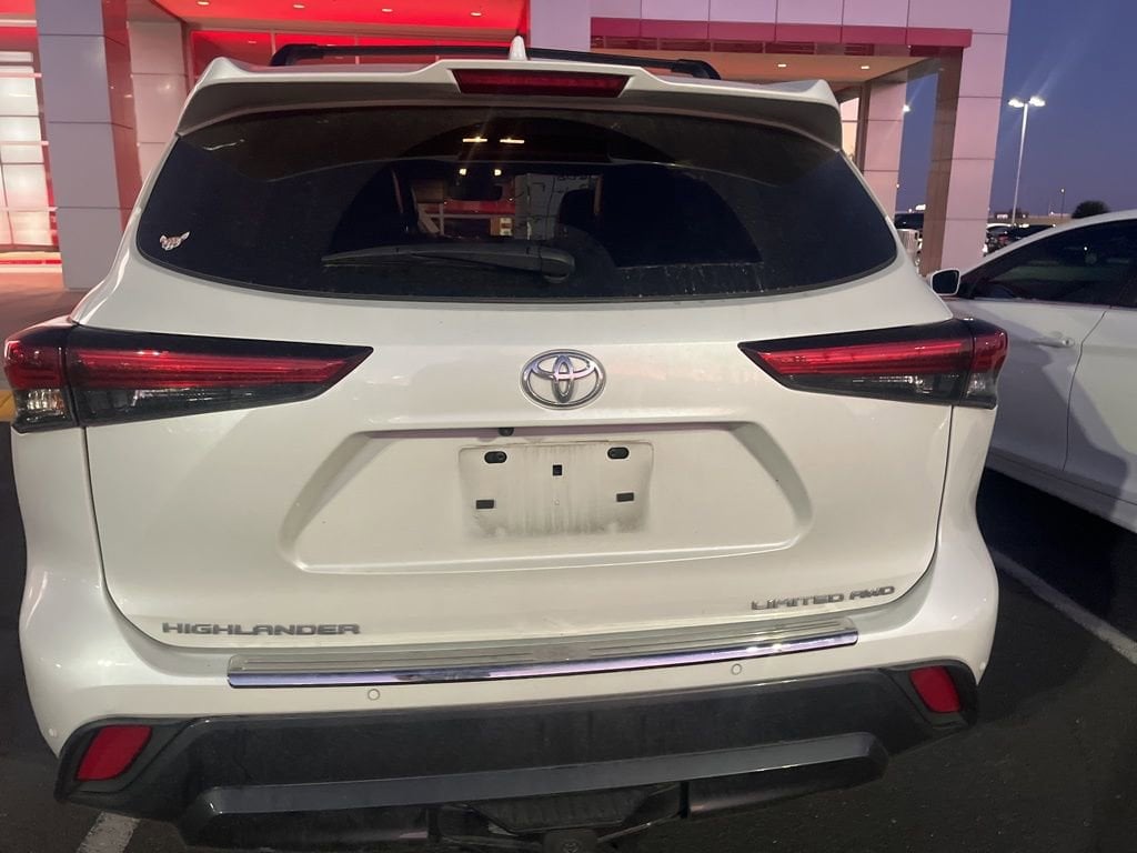 Used 2023 Toyota Highlander Limited SUV