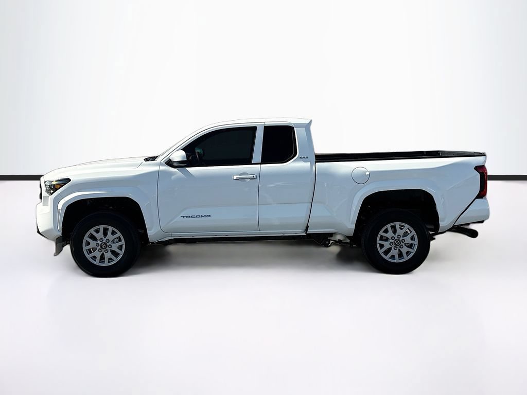 2026 Toyota Tacoma SR5 - Photo 8