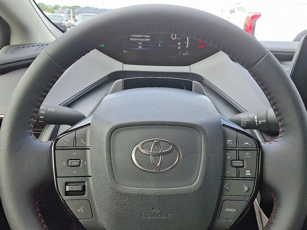 2026 Toyota Prius Plug-in Hybrid SE - Photo 7