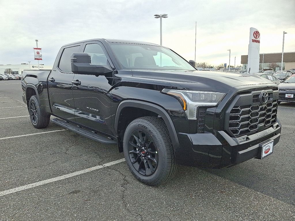 New 2026 Toyota Tundra Limited LIMITED CREWMAX 6.5