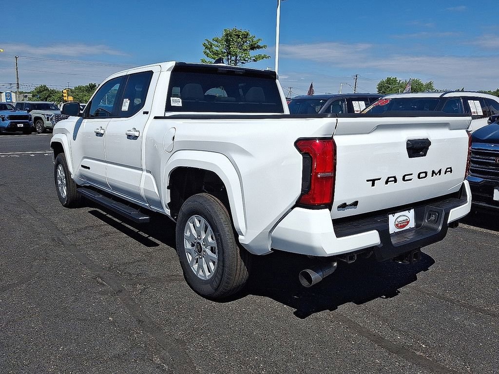 New 2026 Toyota Tacoma SR5 4X4 DBL CAB LONG BED