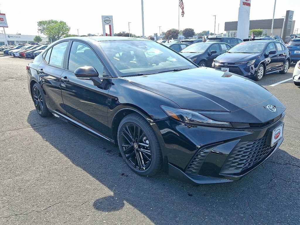 New 2026 Toyota Camry SE SE
