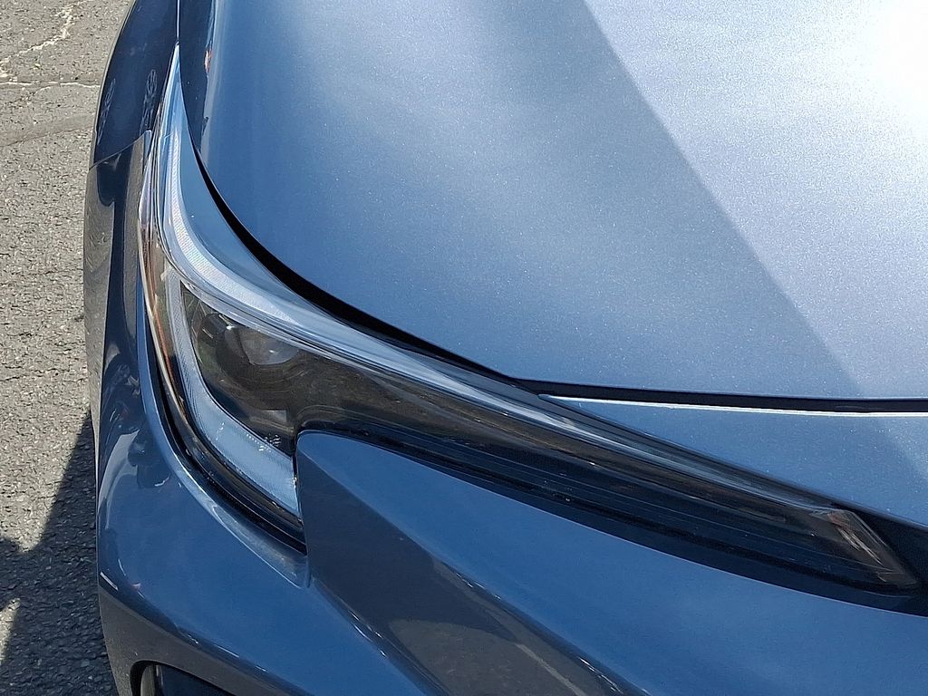 2025 Toyota Corolla SE - Photo 9