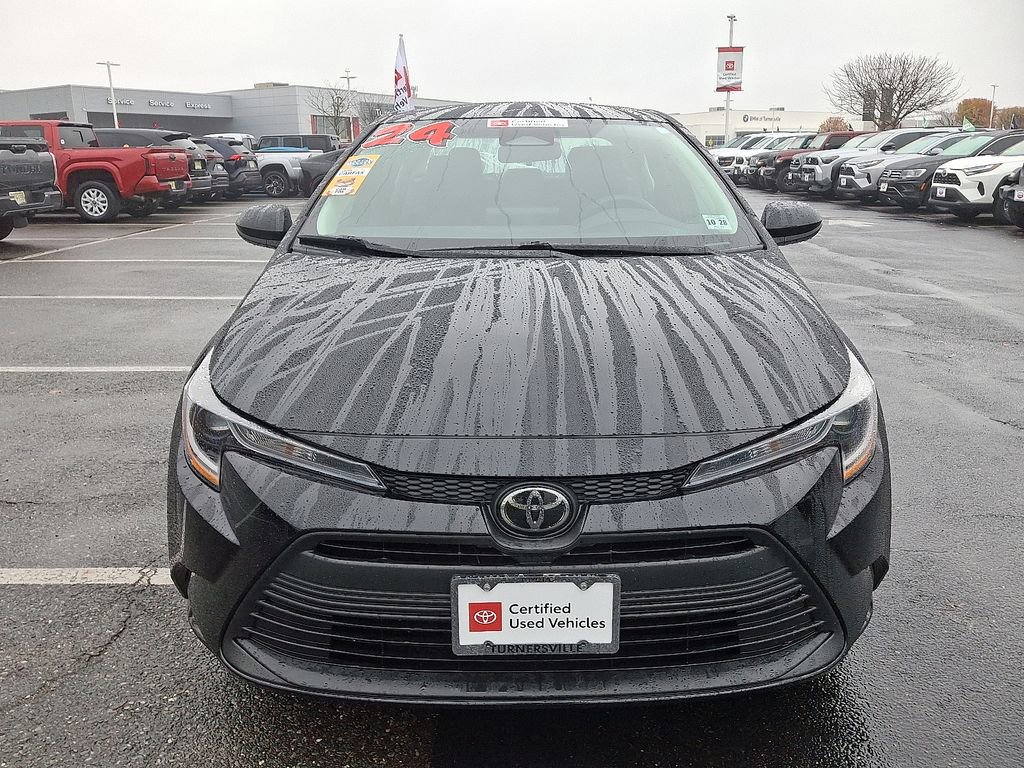 2024 Toyota Corolla LE photo 2