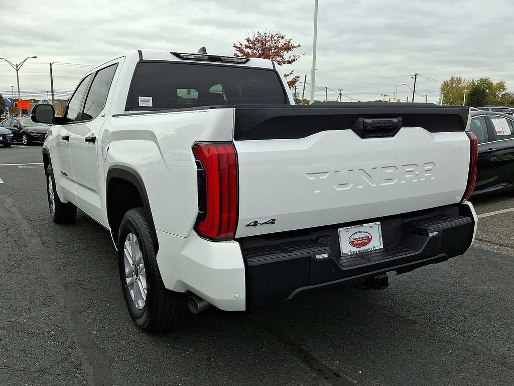 New 2026 Toyota Tundra SR5 SR5 CREWMAX 5.5