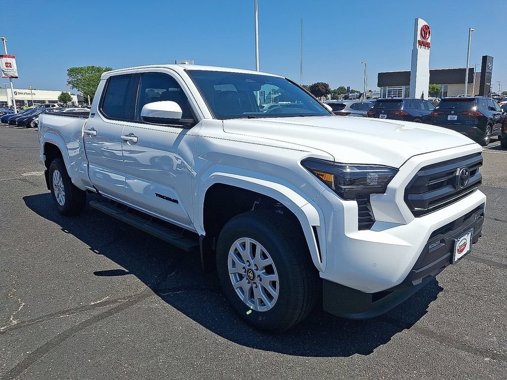 New 2026 Toyota Tacoma SR5 4X4 DBL CAB LONG BED