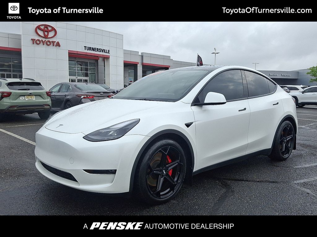 2023 Tesla Model Y Performance Dual Motor All-Wheel Drive's photo
