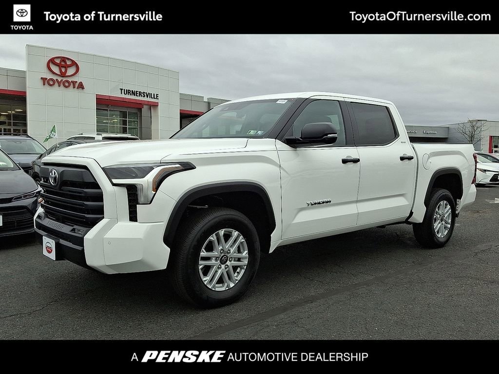 New 2026 Toyota Tundra SR5 SR5 CREWMAX 5.5