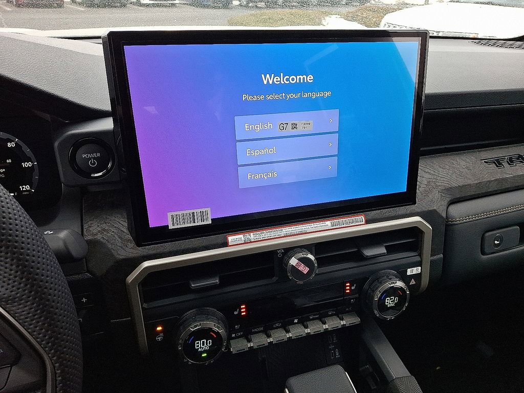 2026 Toyota Tacoma Limited - Photo 8