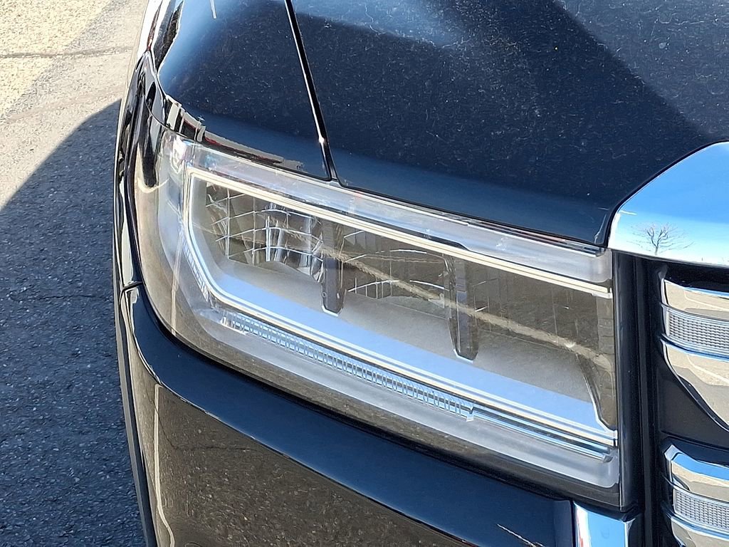 2023 GMC Acadia SLE - Photo 9