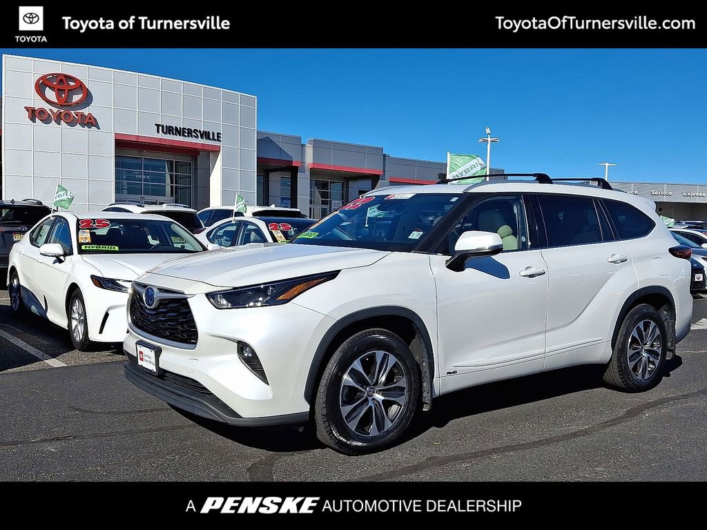 2022 Toyota Highlander Hybrid SUV 