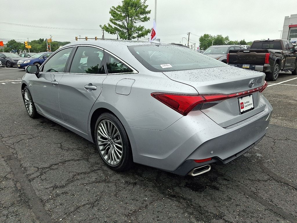 Certified 2022 Toyota Avalon Limited Sedan