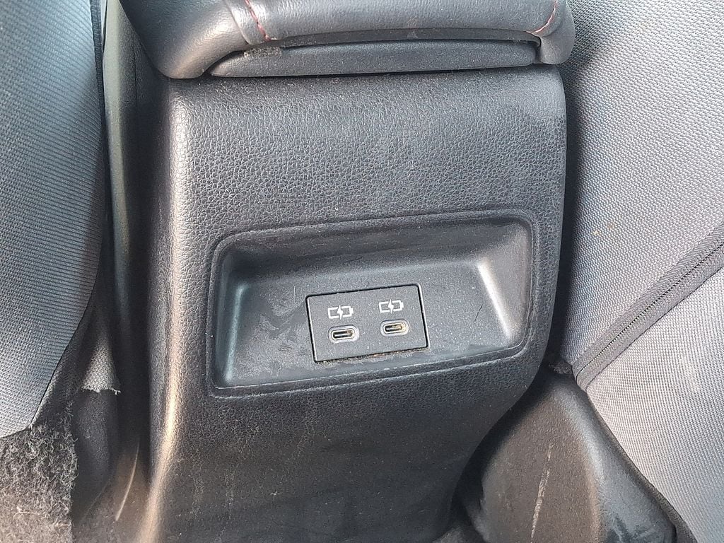 2025 Toyota Corolla SE - Photo 11