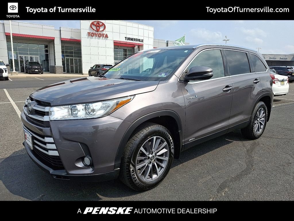 2019 Toyota Highlander Hybrid SUV 