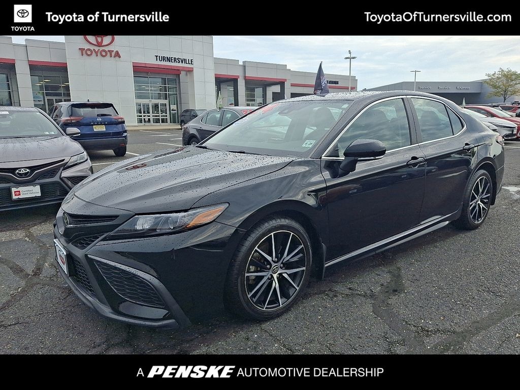 Used 2024 Toyota Camry SE Sedan