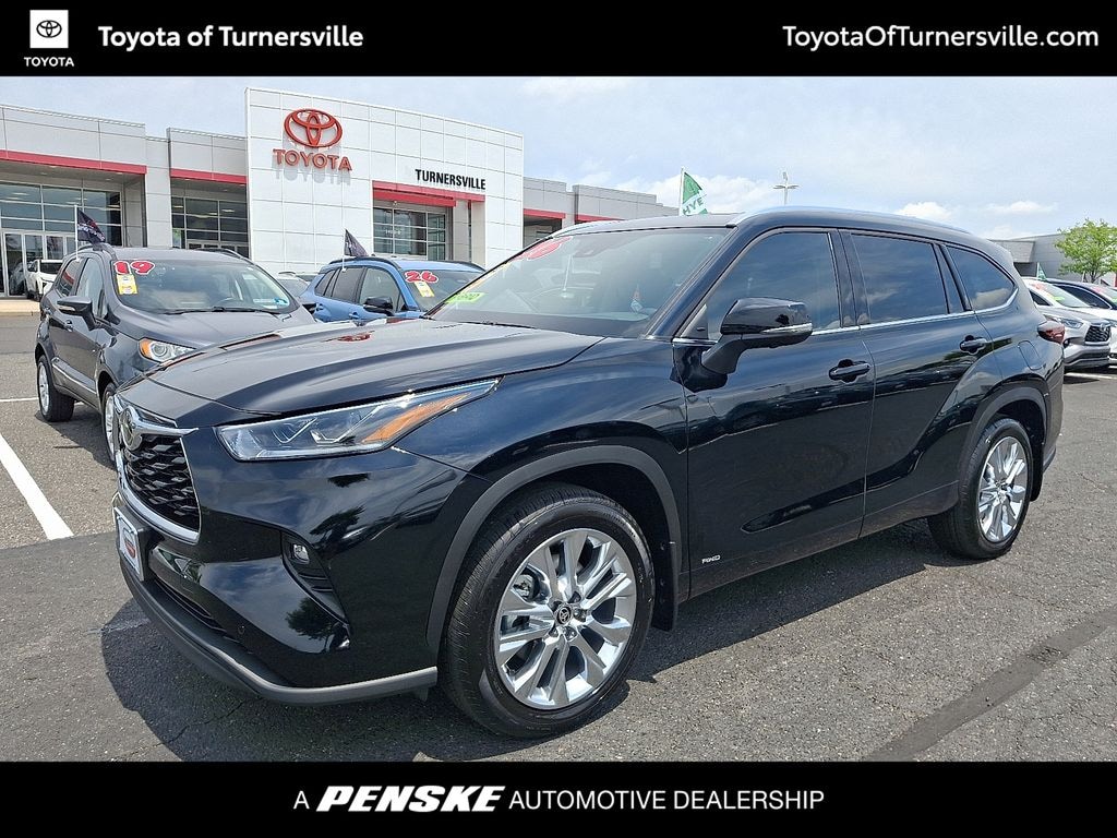 Used 2026 Toyota Highlander Hybrid Limited SUV