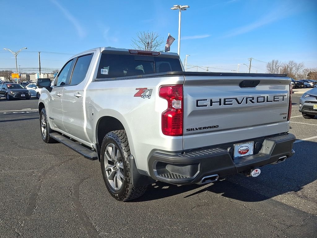 Used 2021 Chevrolet Silverado 1500 LT Truck Crew Cab
