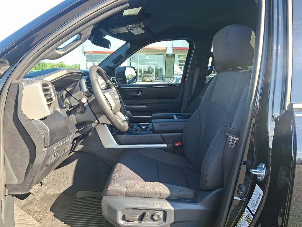 2026 Toyota Tundra SR5 - Photo 6